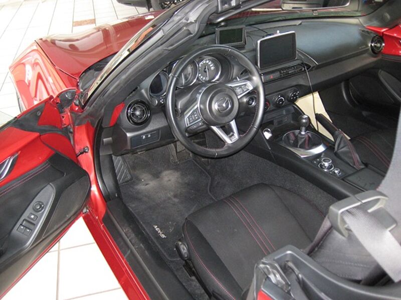 Mazda MX 5 SKYACTIV-G 131 Center-Line